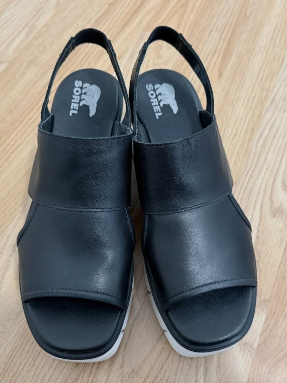 Sorel platform sandals in black, size 9.5 - Picture 1 of 8